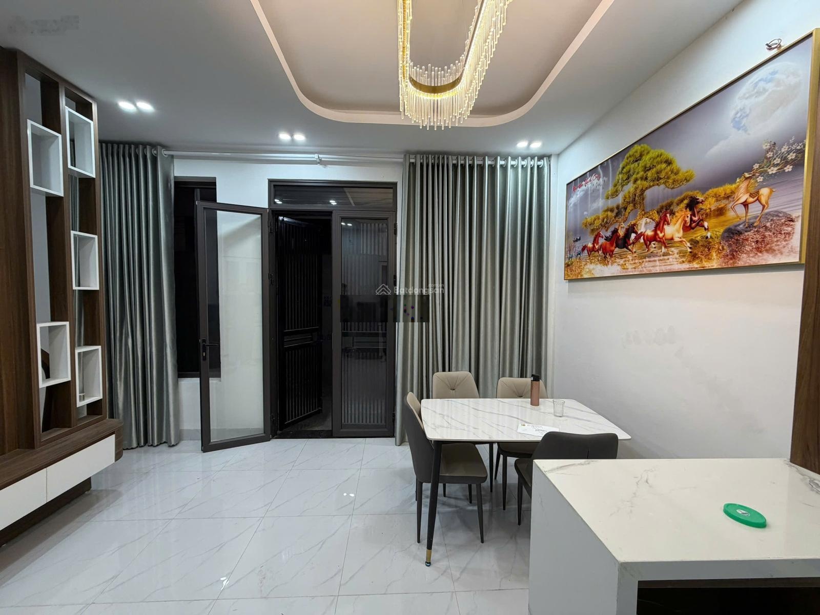 Dưới 7 tỷ 4 tầng kim mã ba đình, ngõ nông nhà đẹp chừng 15m ô tô, 25m2