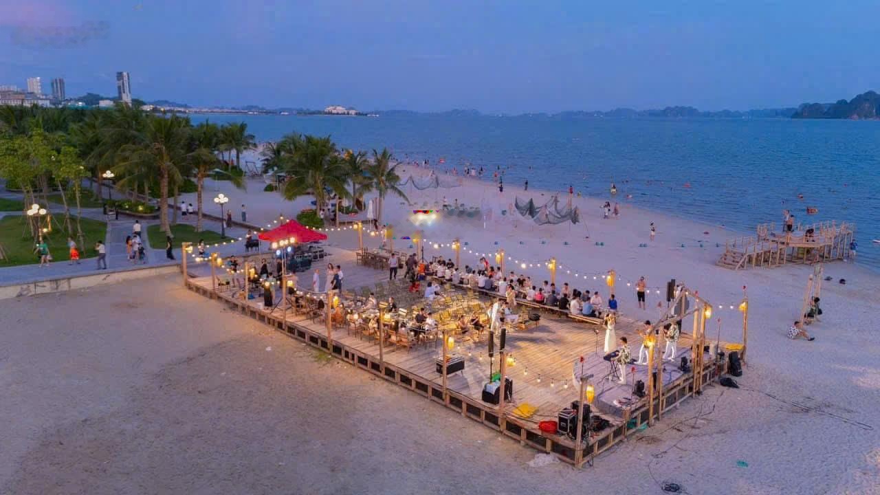 Bán căn hộ A La Carte Hạ Long Bay, 2,8 tỷ, 45,1m2, 1PN - STU, full nội thất