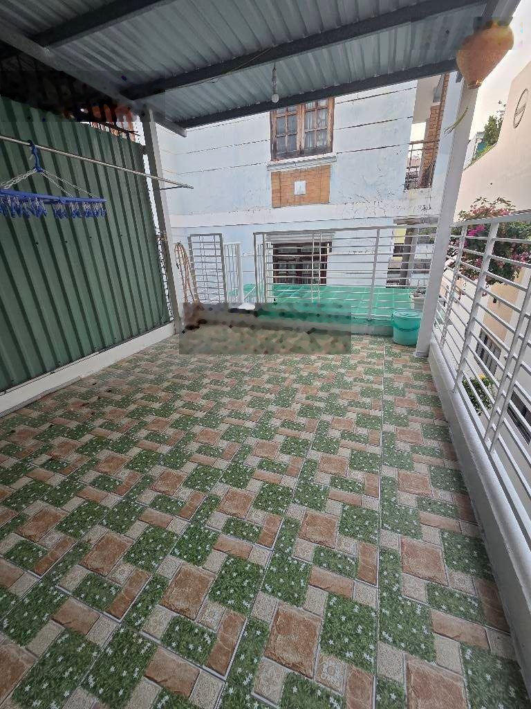 Sát mặt tiền phạm văn hai - tân bình - gần chợ - 3 tầng mới đẹp - hẻm 5m thông - nhỉnh 4 tỷ