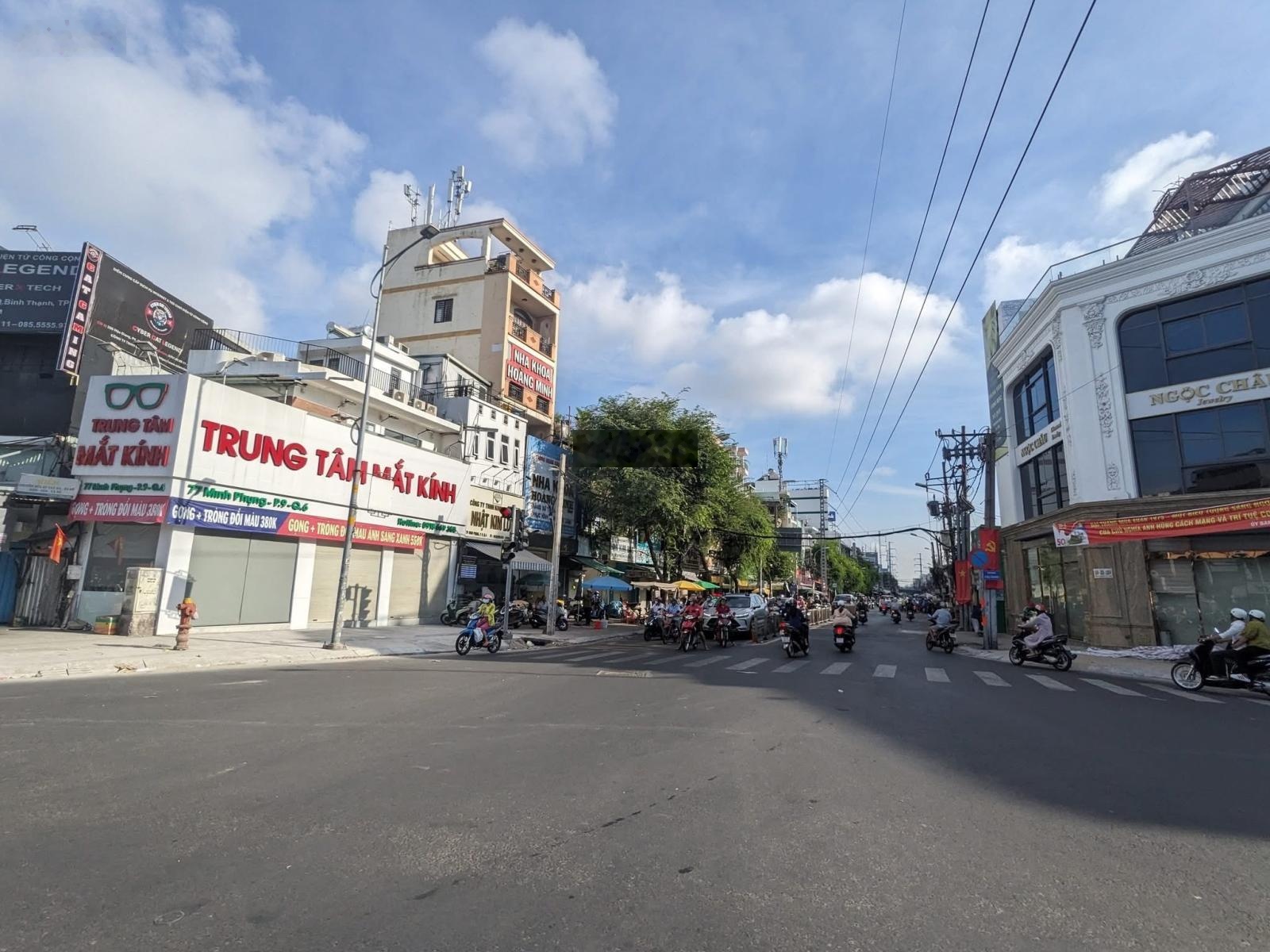 Vài bước ra mặt tiền hậu giang -gấp bán nhà 2t btct 80m2 5.4x17 đủ công năng giá chỉ 5.7xt