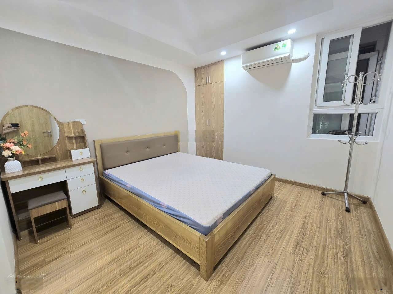 Bán CC 3PN 2VS tại 197 Trần Phú, 5,65 tỷ, 71m2, đẹp, nhiều tiện ích, Hà Đông, HN