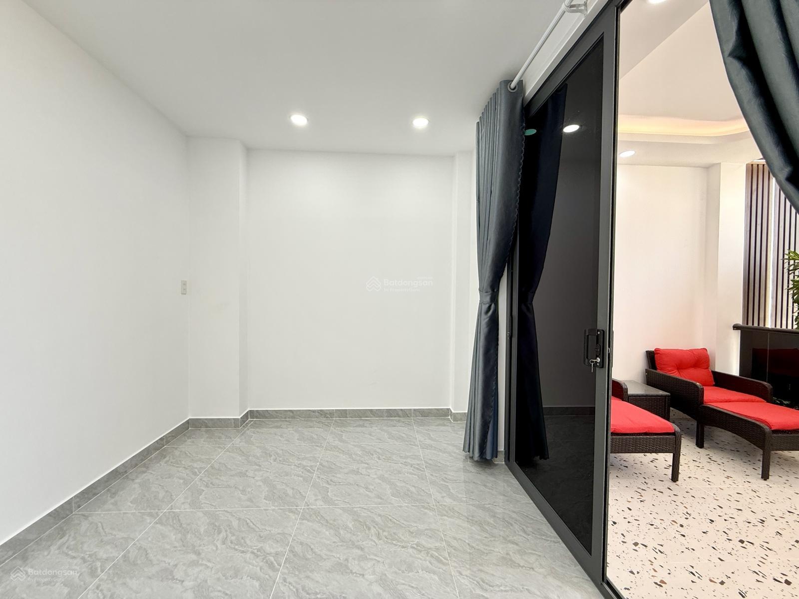 Nhà 1 sẹc ngắn đường Trần Thị Cờ, DT: 4mx18m, lửng, 3 Lầu, 4PN, 7VS, P. Thờ, S. Thượng, 7.8 tỷ