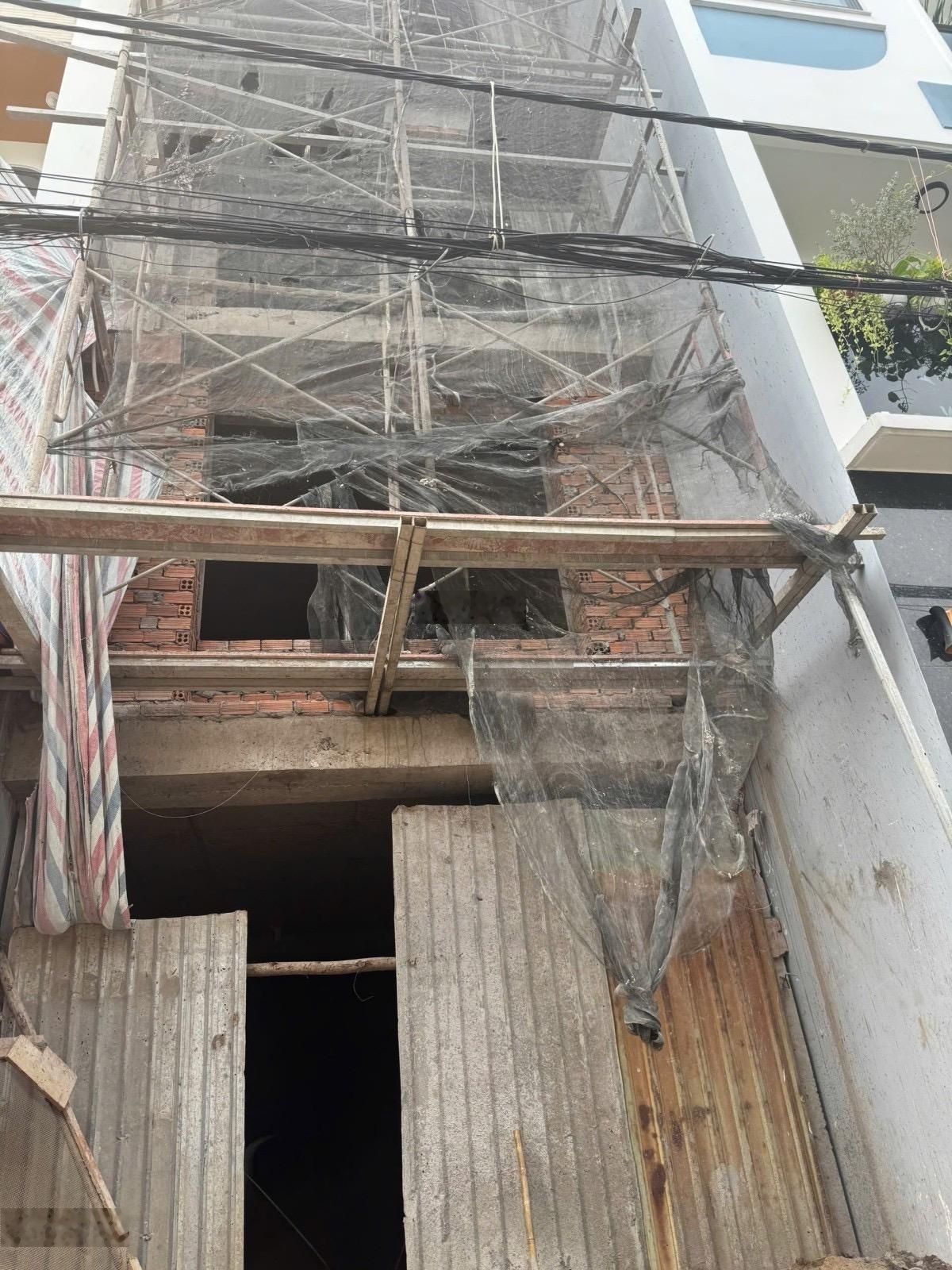 Bình Tân nhà 5 lầu 48m2 SHR hoàn công đủ 4PN4WC hẻm xe hơi giá 7.3tỷ. 3013 - ngay đường Liên Khu 4