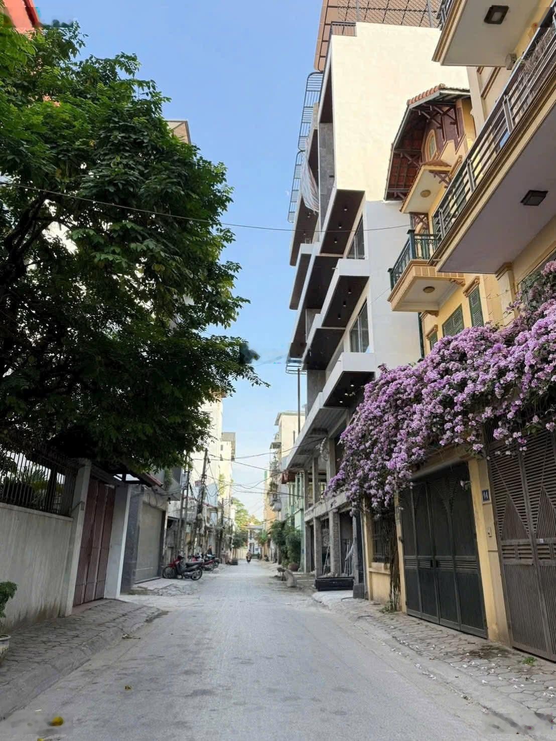 Hữu Lê,Hữu Hòa,Giáp Mậu Lương,40m,5 tầng,5.65 tỷ