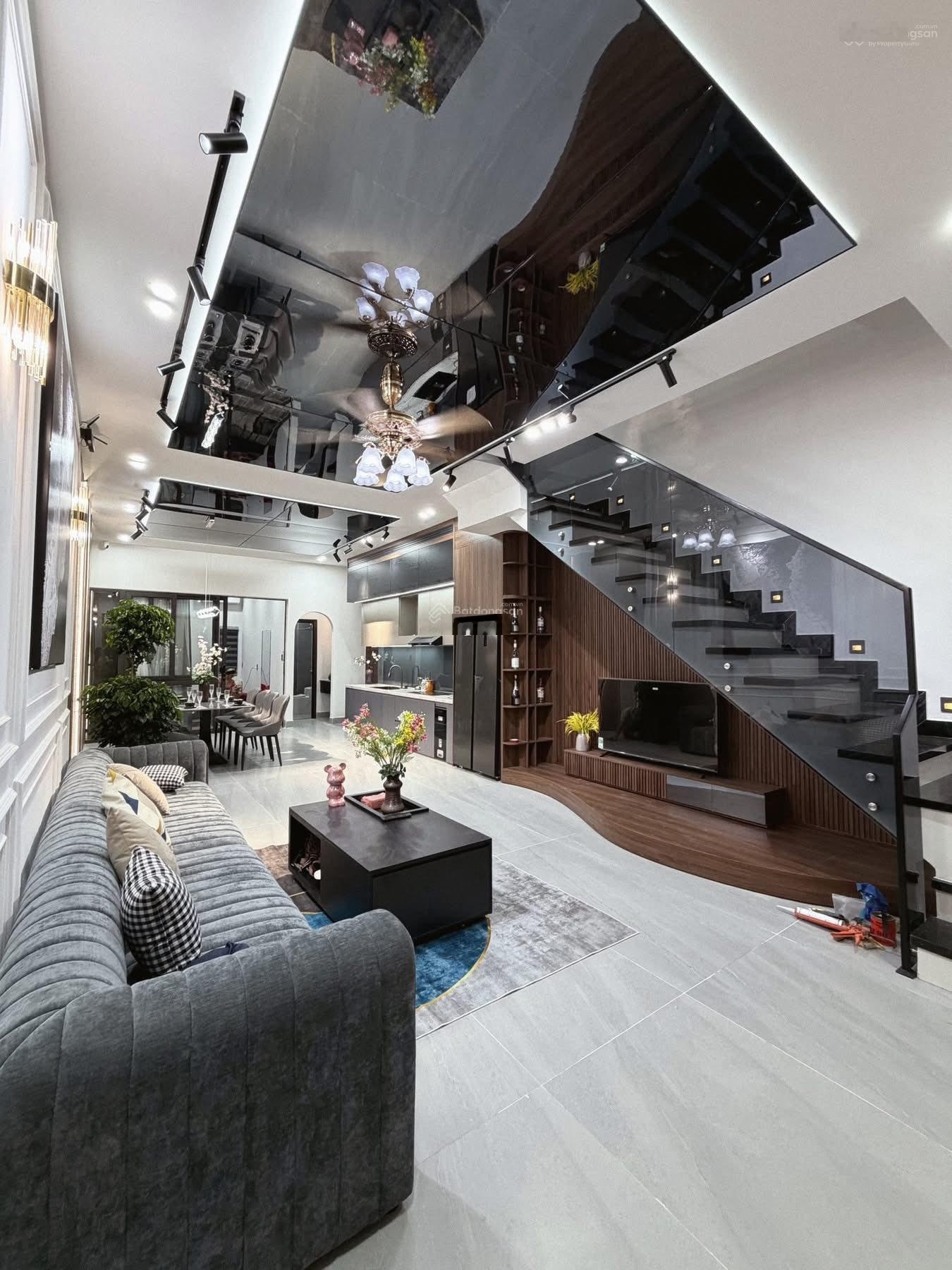 Bán nhà Trần Hưng Đạo Nguyễn Cư Trinh, Q1, 80m2 sổ hồng riêng chính chủ công chứng trong ngày