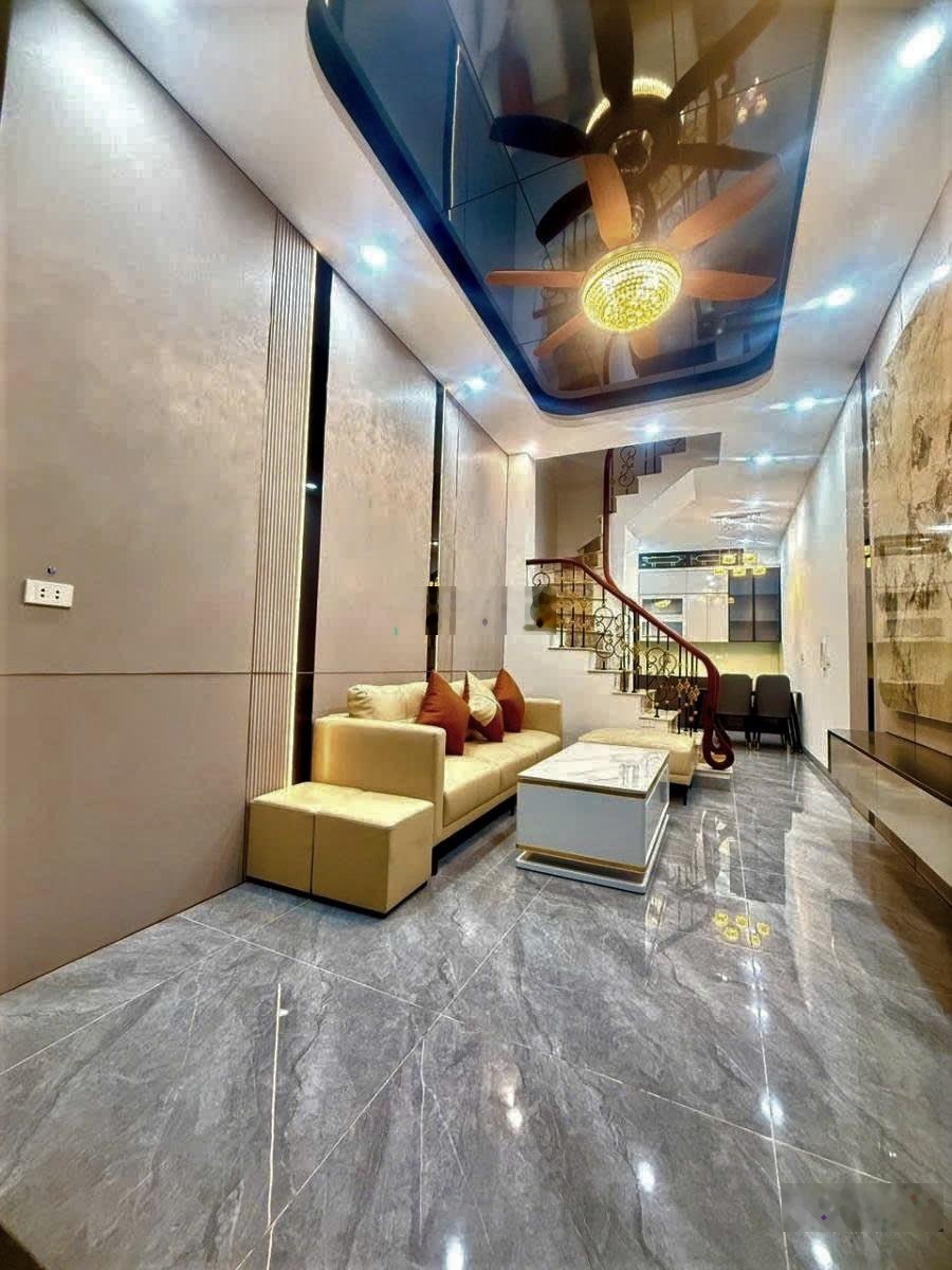 Bán nhà đẹp ở ngay phố Ngọc Khánh Ba Đình 38m2 5T nhỉnh 9 tỷ