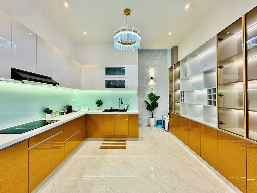 Bán nhà riêng nguyễn biểu, phường 2, quận 5 giá 3,35 70m2 3 tầng hxh 6m cho thuê 21tr/th