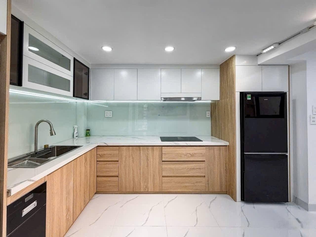 Hẻm xe hơi 6M - Bạch Đằng, P24, Bình Thạnh - đang cho thuê 35tr/ tháng - 55m2 bán gấp chỉ 7.5 tỷ