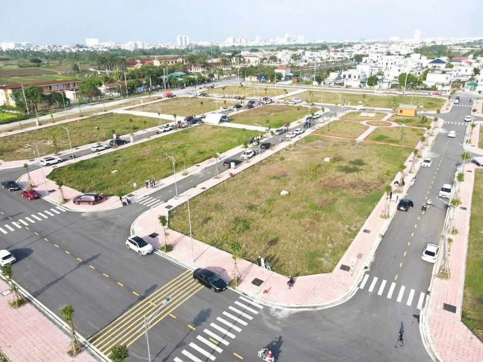 Đất góc siêu đẹp tại Vũ Phúc, kinh doanh cafe bao lời