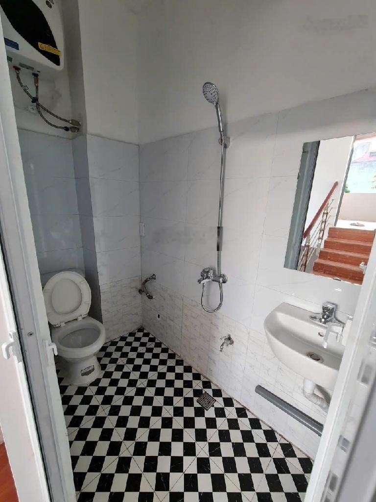 Gà đẻ trứng vàng - sát đh công nghiệp - sát ga metro nhổn - sẵn dòng tiền 20tr/ tháng