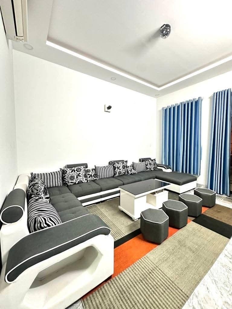 Bán nhà mặt đường kinh doanh Nguyễn Ảnh Thủ thông Trần Thị Hè, ngay khu Hiệp Thành city.