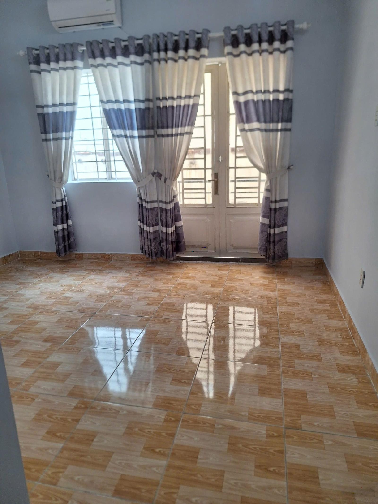 Bán nhà hẻm 47/..võ thị nhờ tân thuận đông(tân thuận) quận 7,dt:4x12,8,giá:5ty668tr