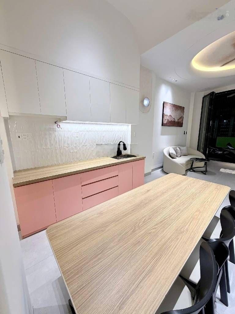 Bán nhà 4 tầng full nội thất, đường Hòa Bình, quận Tân Phú, gần Đầm Sen, nhỉnh 6 tỷ