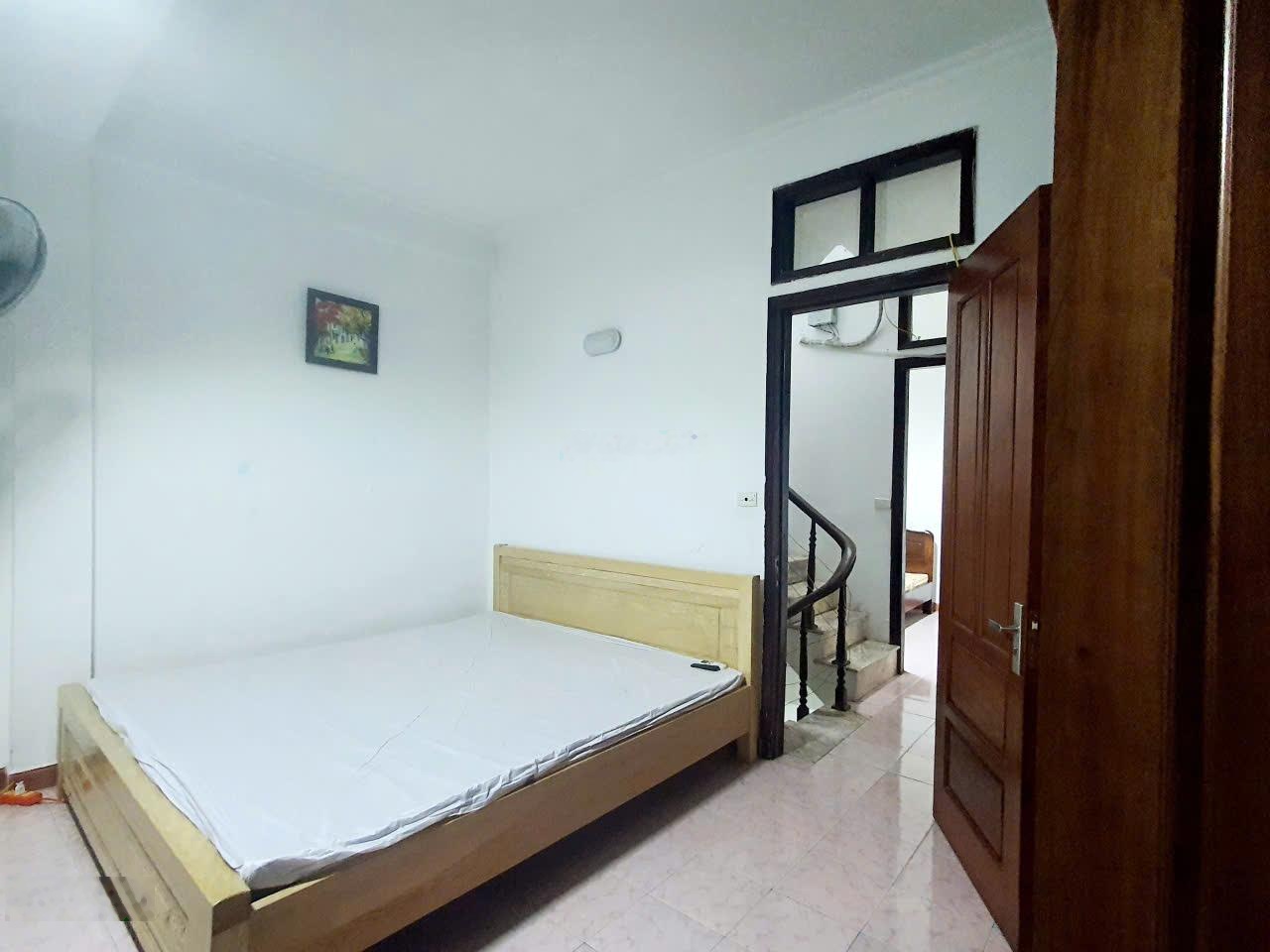 Chính chủ bán nhà Phố Trần Khát Chân - Nguyễn Khoái, ngõ thoáng,gần ô tô, dân xây,36m x 4T hơn 8 tỷ