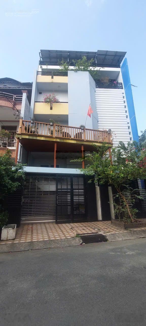 Đối diện Công Viên Làng Hoa HXH 12m đường Lê Văn Thọ DT: 5*20m giá 11.5 tỷ Tl