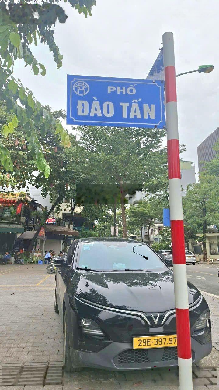 Bán nhà mặt phố Đào Tấn 110m2, 7 tầng giá: 68 tỷ. Ba Đình