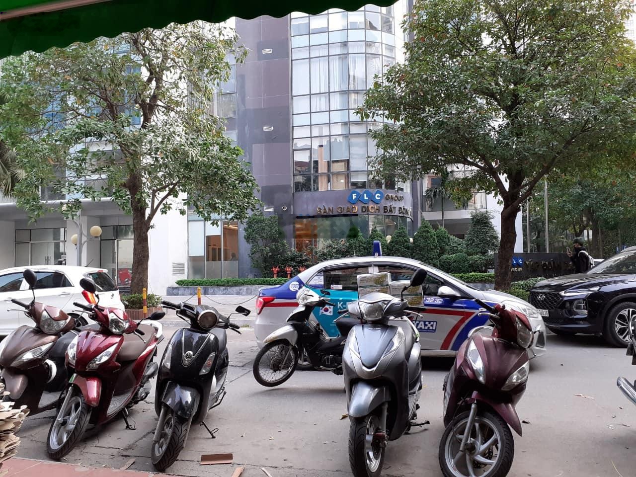 Chính chủ cho thuê Văn phòng 80m2 thông sàn, đẹp, giá tốt tại phố Dương Khuê, Cầu Giấy