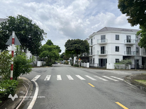 Cần bán nhà phố liền kề dường Lò Lu Q9 cũ