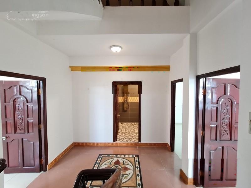 Bán nhà 4 tầng đường Nguyễn Đình Chiểu, Đông Hòa, Dĩ An - DT 160m2 - giá 9 tỷ