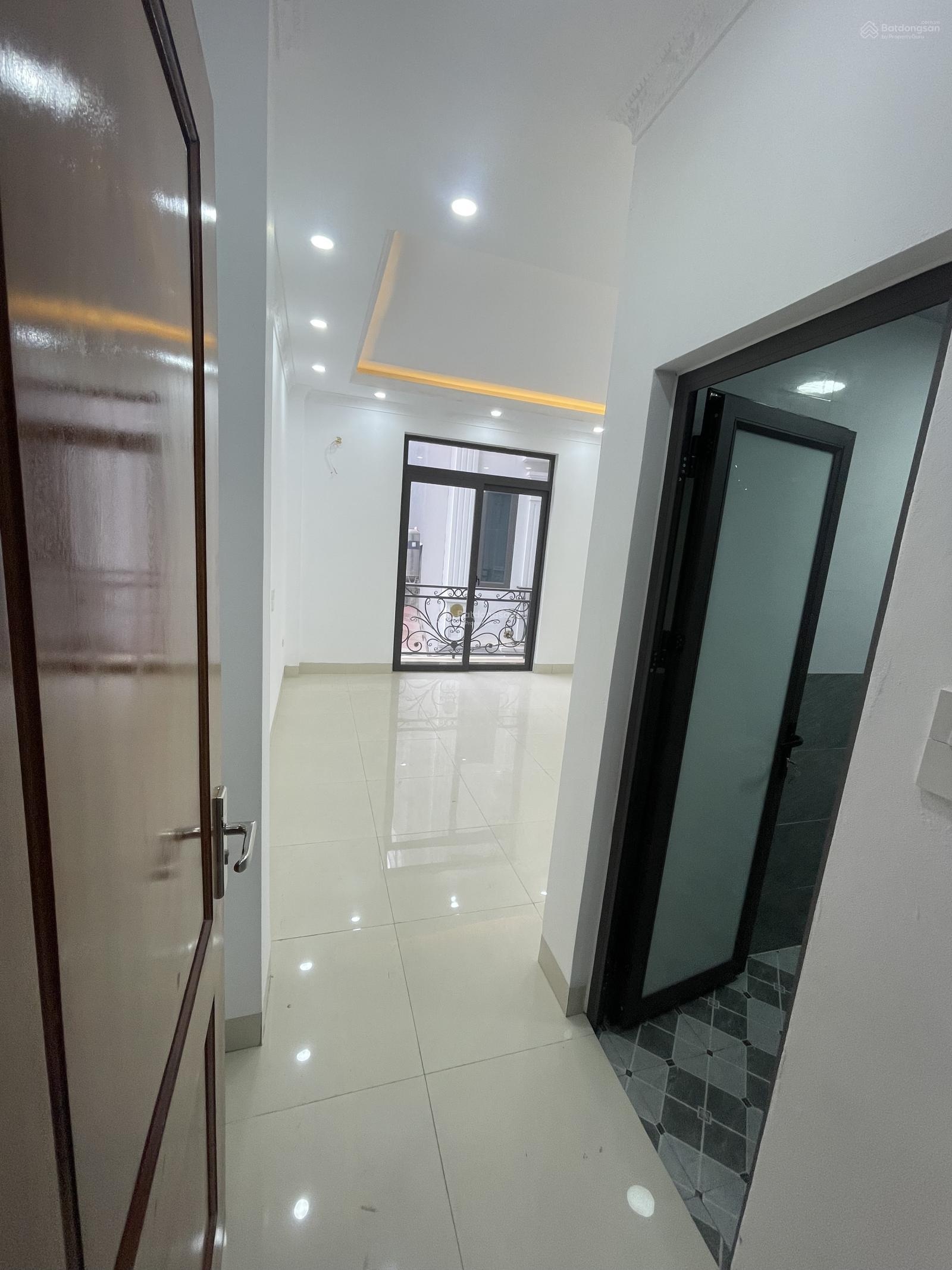 Hiếm ! Lê Trọng Tấn - Dương Nội 30m2*5Tầng oto đỗ cửa, kinh doanh giá hơn 7 tỉ