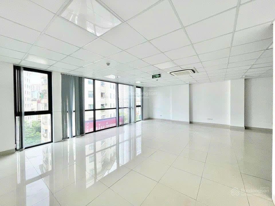 Cho thuê văn phòng đẹp tại Phố Chùa Láng, Đống Đa, Hà Nội, 12,5 triệu VND, 80 m2