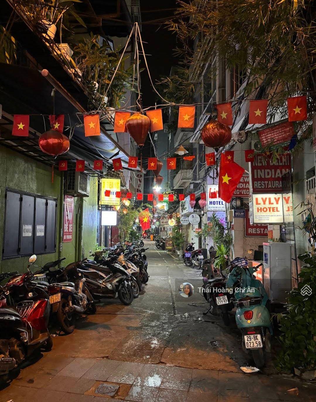 Phố tây q1 - cách mt phạm ngũ lão 50m - xây chdv 5 tầng - 9 tỷ+