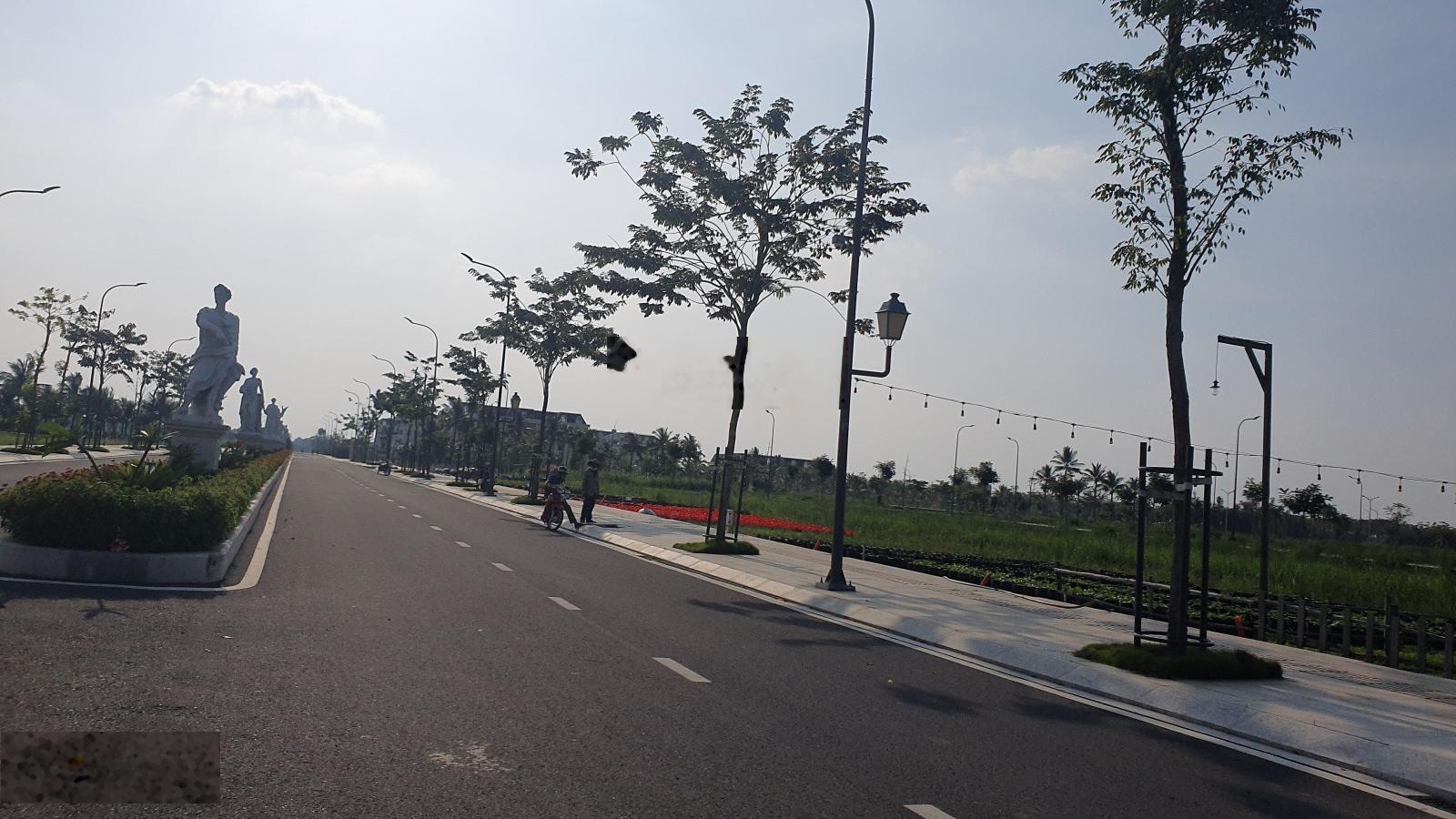 Bán đất nền ngay đại lộ dt818 ngay trung tâm hành chính long an có ngay sổ hồng