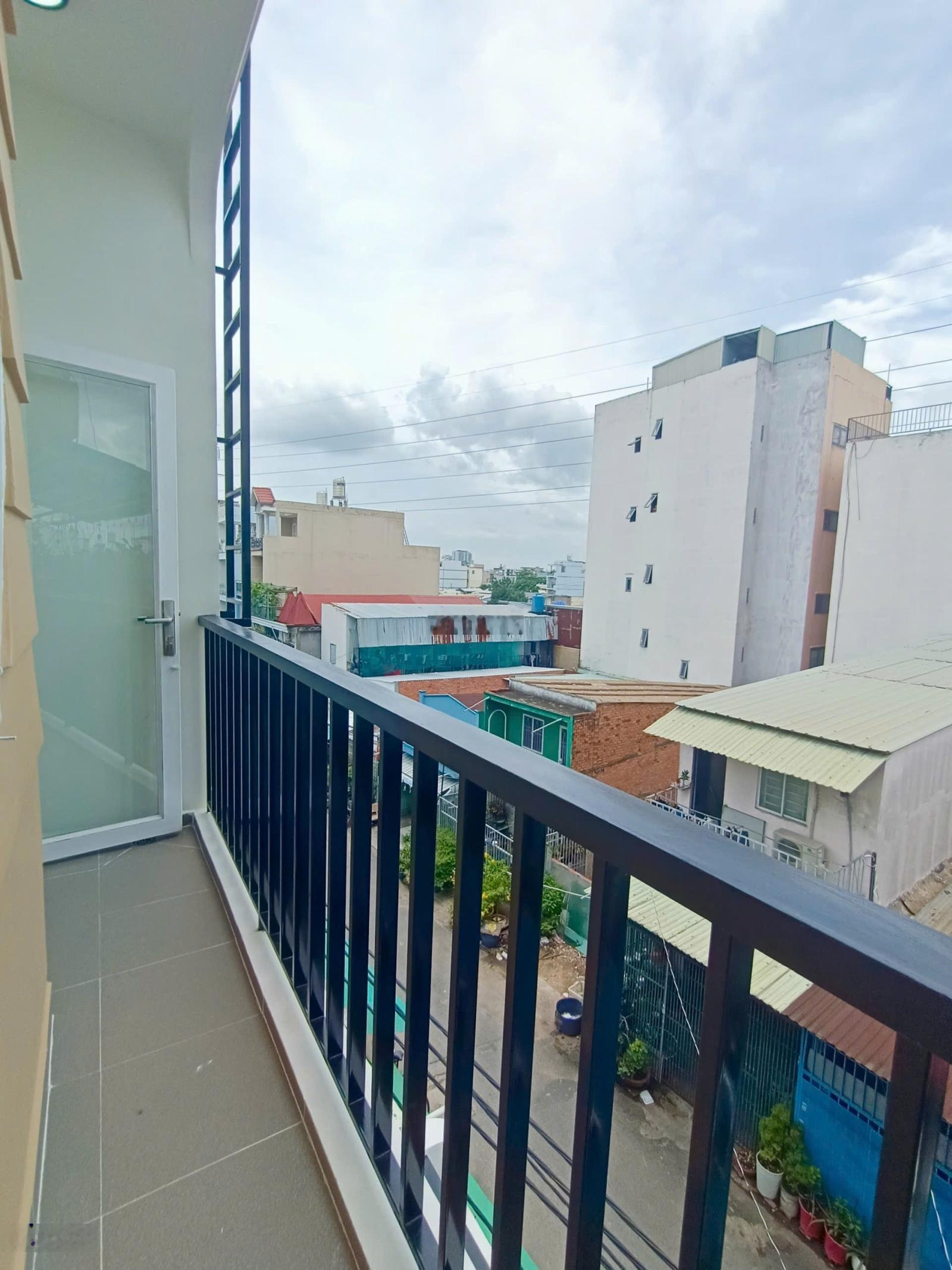 Cho thuê nhà mặt tiền hẻm kinh doanh 822 Hương Lộ 2 (4m*16m- 2 Lầu- 15 triệu) vừa ở vừa kinh doanh