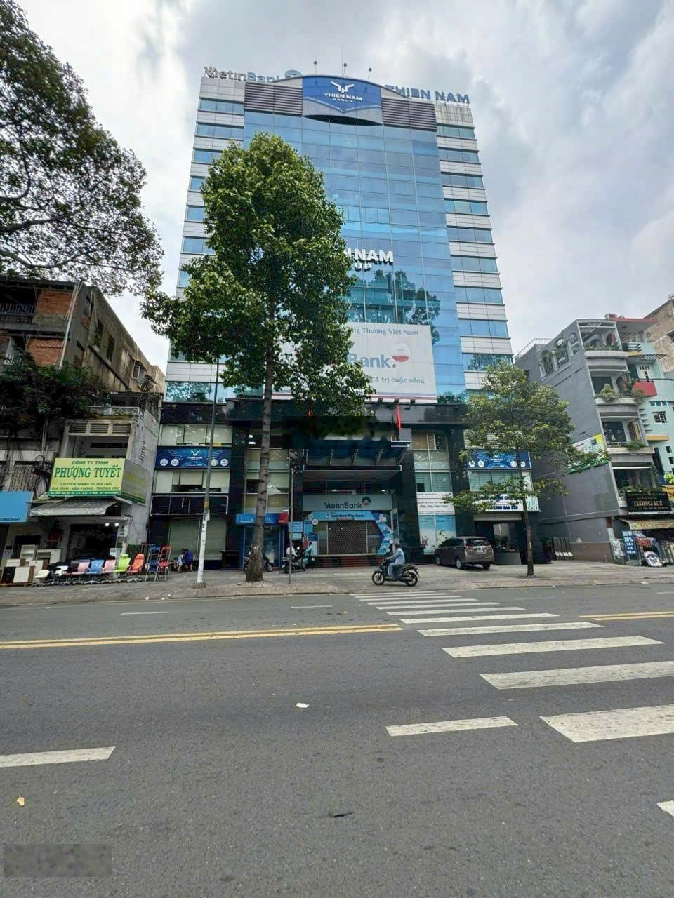 Tòa nhà cao tầng mặt tiền song hành - xa lộ hà nội , an phú - dt 18x35m - 2 hầm 26 tầng - giá 180tỷ