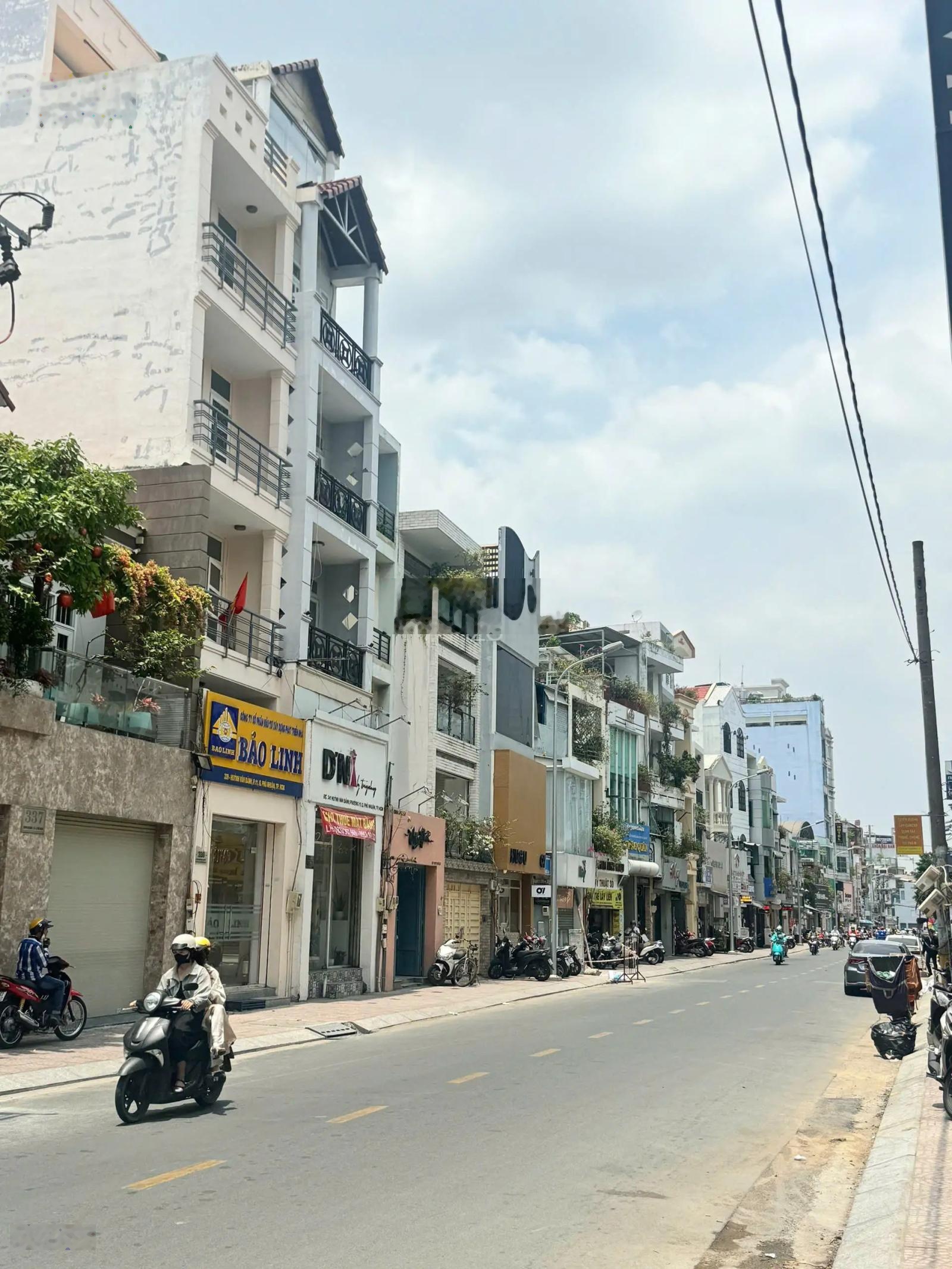 Hàng hiếm thời điểm hiện tại- chốt nhanh - mặt tiền huỳnh văn bánh, phú nhuận - mua nhanh bớt lộc