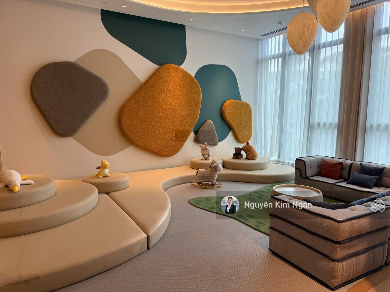 Cho thuê căn 2PN - 2WC căn góc giá 72tr/th full nội thất, tòa Sea JW Mariott, miễn PQL