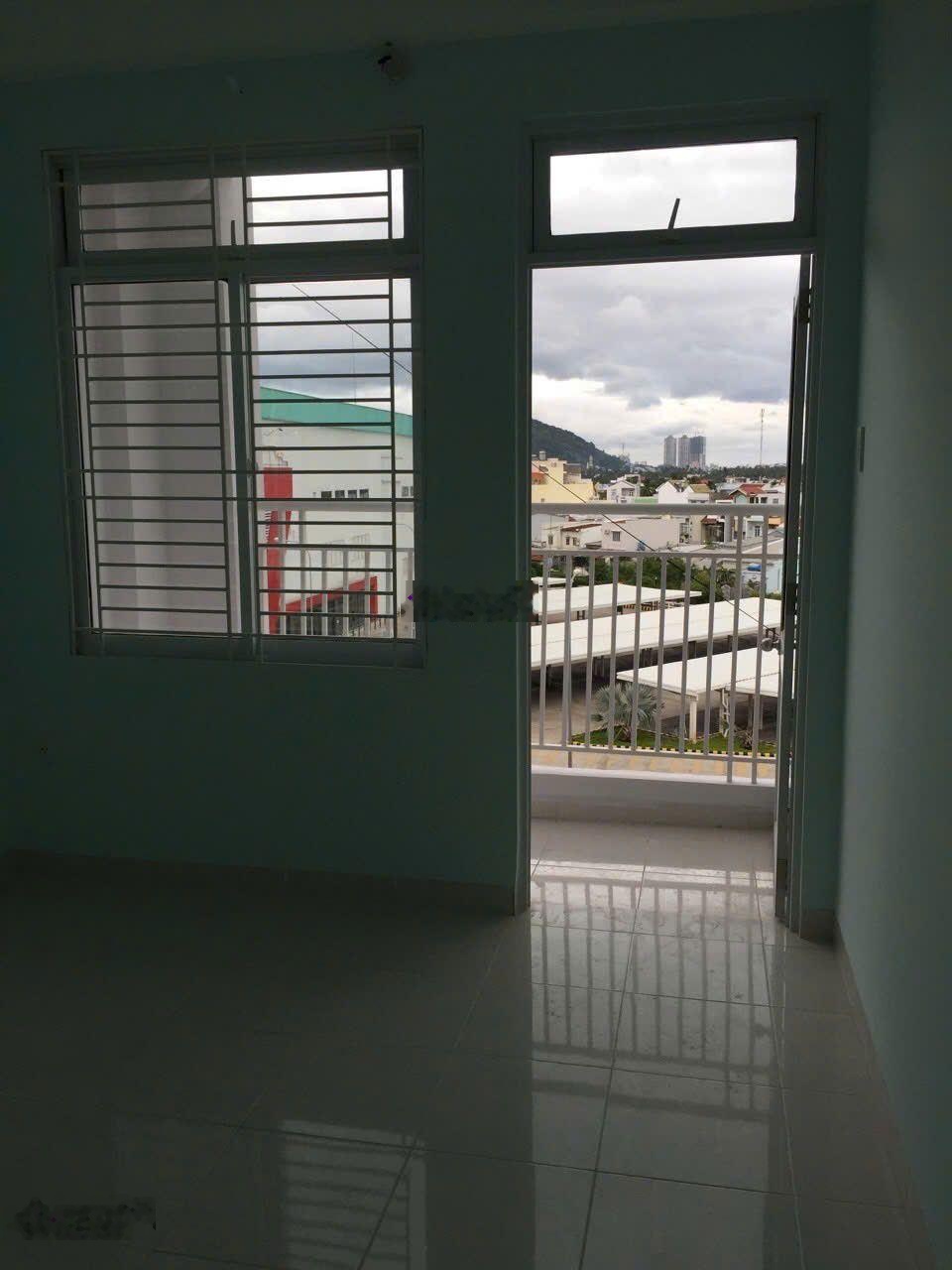 Căn góc 2,15 tỷ - chung cư CT1 khu đô thị vĩnh điềm trung đối diện siêu thị GO 2PN1WC