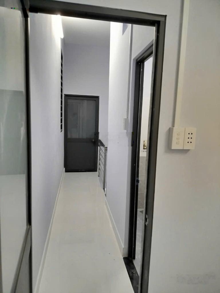 Nhà dòng tiền 9tr/tháng hẻm xe hơi q.7 giáp q.4, q.1 giá 4,7 tỷ