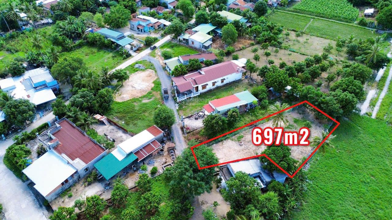 Bán lô đất 697m² Suối Cát Cam Lâm | giá tốt 2.1 tỷ ô tô tới nơi