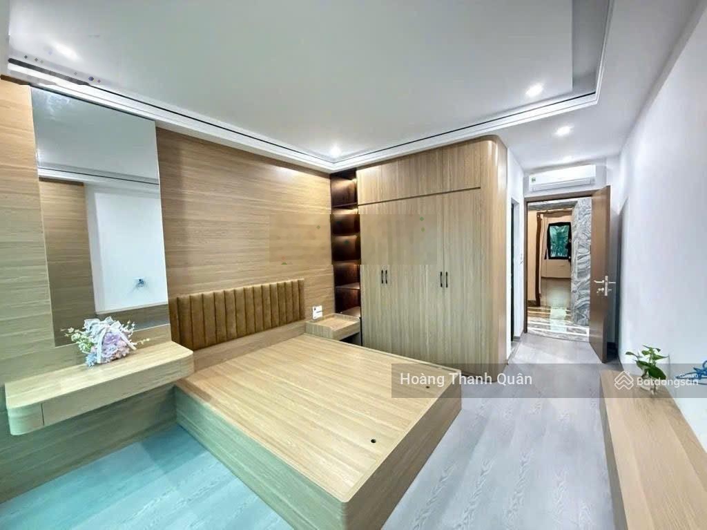 Trung tâm Phố Trạm - Nhà 7 tầng thang máy - Ô tô vào nhà - Gần Aeon Mall Long Biên - 11.x tỷ