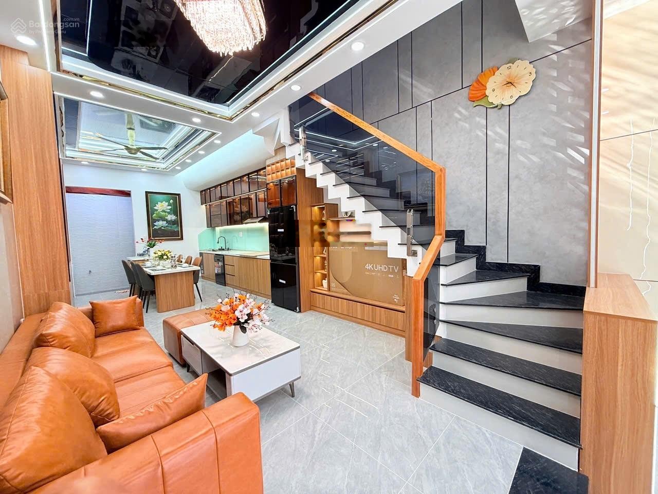 TAM PHÚ THỦ ĐỨC | NHÀ MỚI 4 TẦNG FULL NỘI THẤT Nhà xây mới BTCT, tặng full nội thất mới,