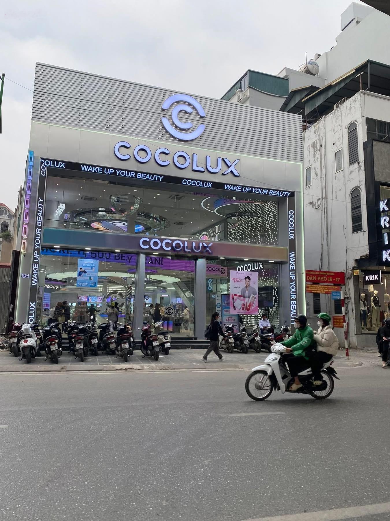 Cho thuê siêu phẩm mặt phố Quang Trung,diện tích: 465m2x2 tầng,mặt tiền:18m, vỉa hè rất rộng !!