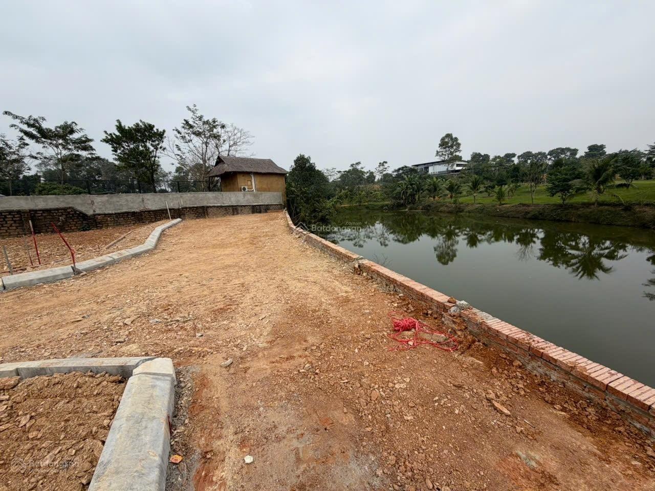 Đất view hồ-khu biệt thự-hòa lạc