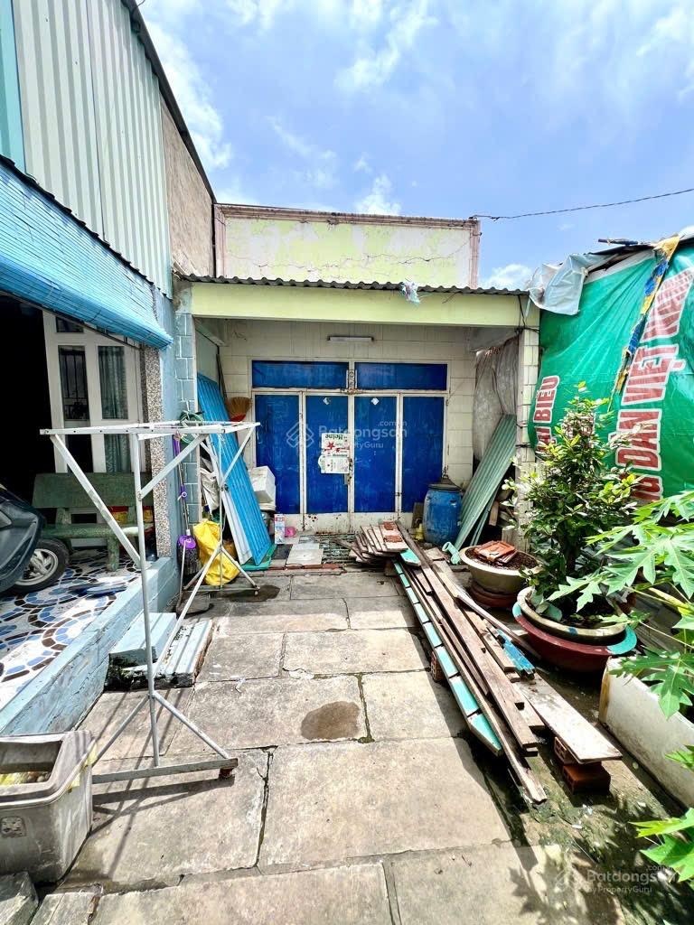 Bán Nhà Hẻm Xe Hơi - Lô Nhì Đường Nguyễn Bình - Tiện Xây Mới - Ngay Trung Tâm Hành Chính Huyện