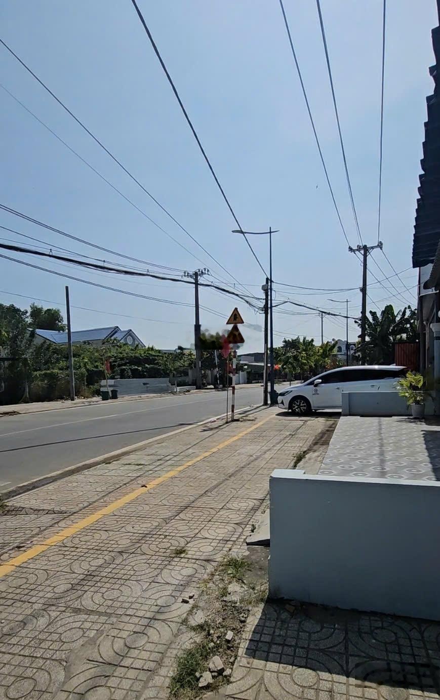 Cho thuê nhà cấp 4 mặt tiền đường Tắc Suất, gần bến phà đi Vũng Tàu Cần Giờ