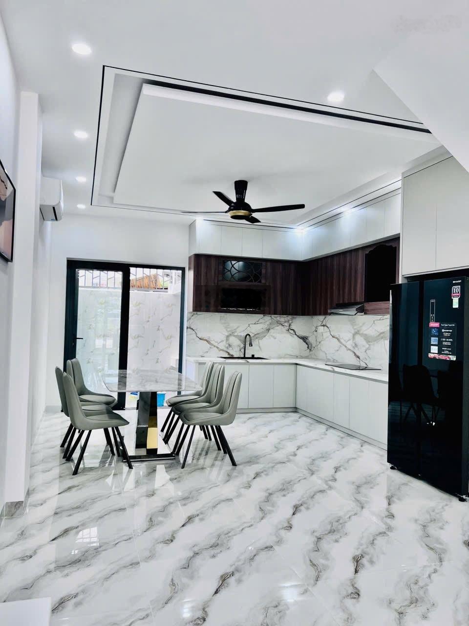 Nhà đẹp gần sông quán trường vào ở ngay - khu đô thị hà quang 2