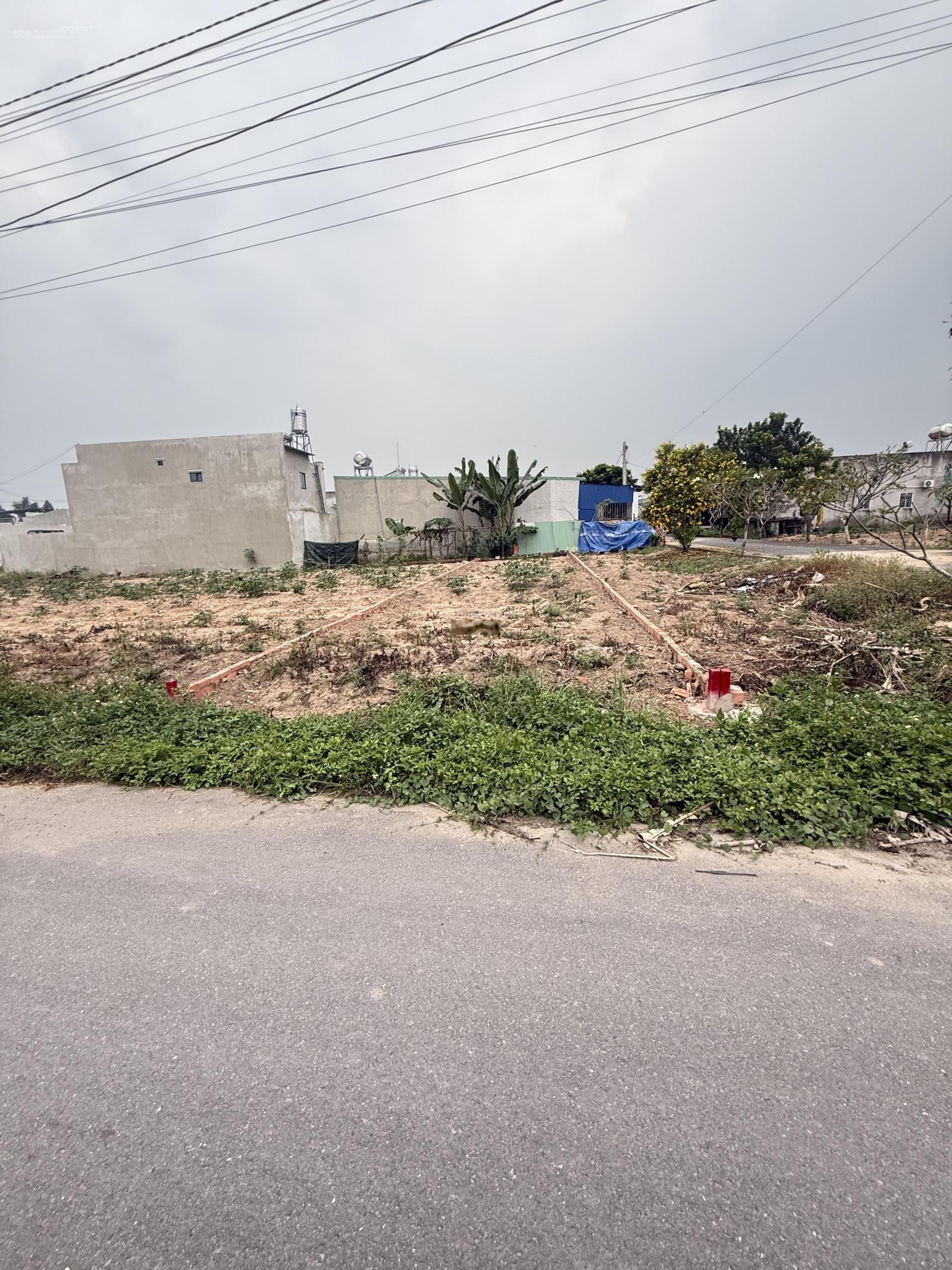 Bán lô góc 2mt 5x24 sổ riêng thổ cư gần kcn giang điền