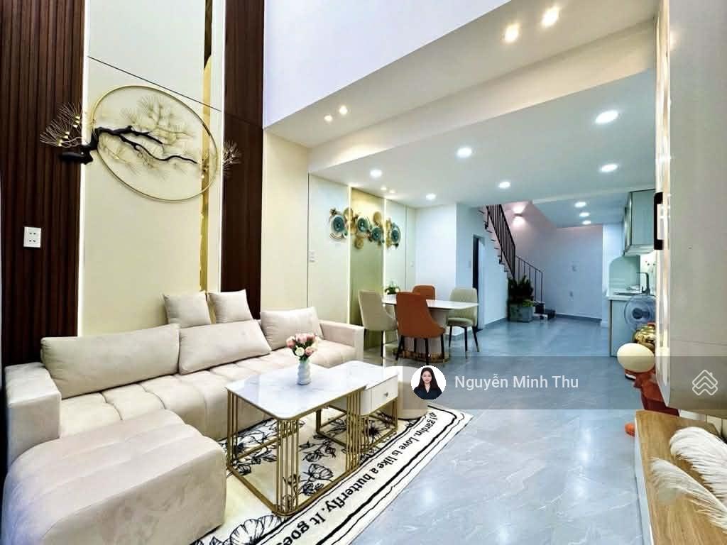 Giảm 1 tỷ, hẻm 6m, nhà mới ở ngay, sát Phạm Văn Đồng, 5 tầng, 60m2 (4x15), chỉ 8.5 tỷ TL