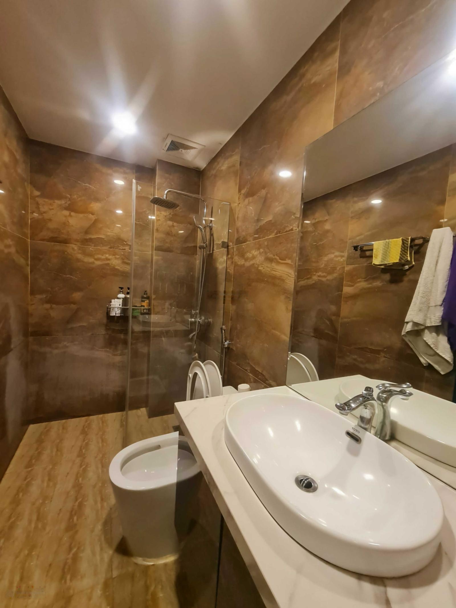 Bán nhà Tư Đình, Cổ Linh, Long Biên, 57m2, 5 tầng, giá 23 tỷ, ô tô, gần trường, gần chợ, gần Cầu