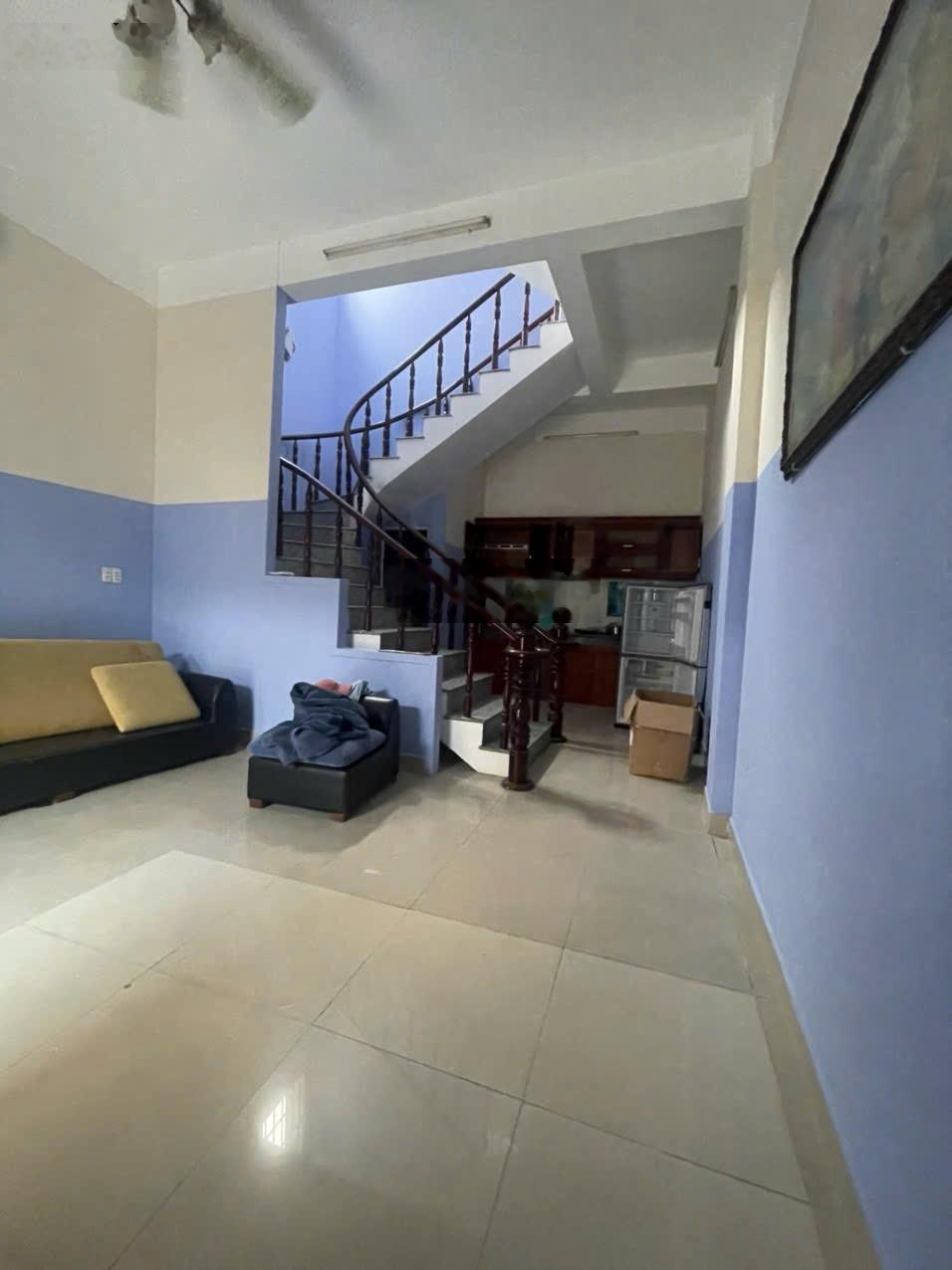 Chuyển việc gia đình bán nhà 3,5T kiên cố sổ hồng hoàn công - trung tâm TP sát siêu thị Lottemart