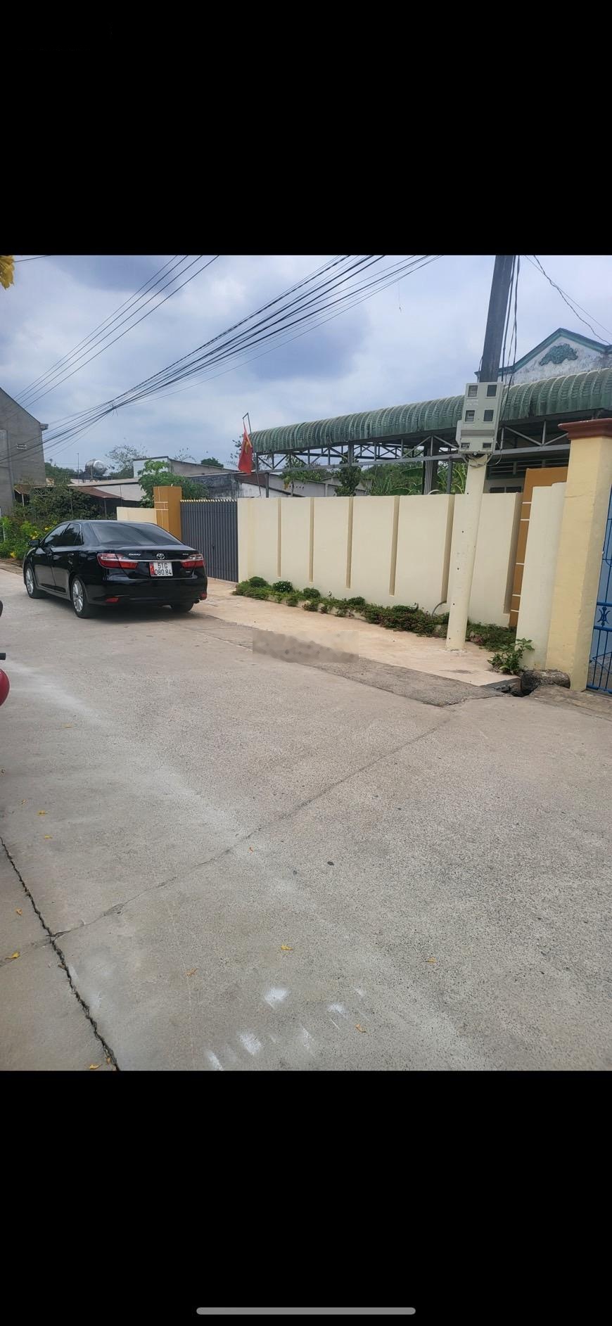 Bán đất xây biệt thự. KDC Bàu Cạn - Tân Hiệp. Đường bàn cờ. Mặt tiền 12m, dài 50m. S 602 m2