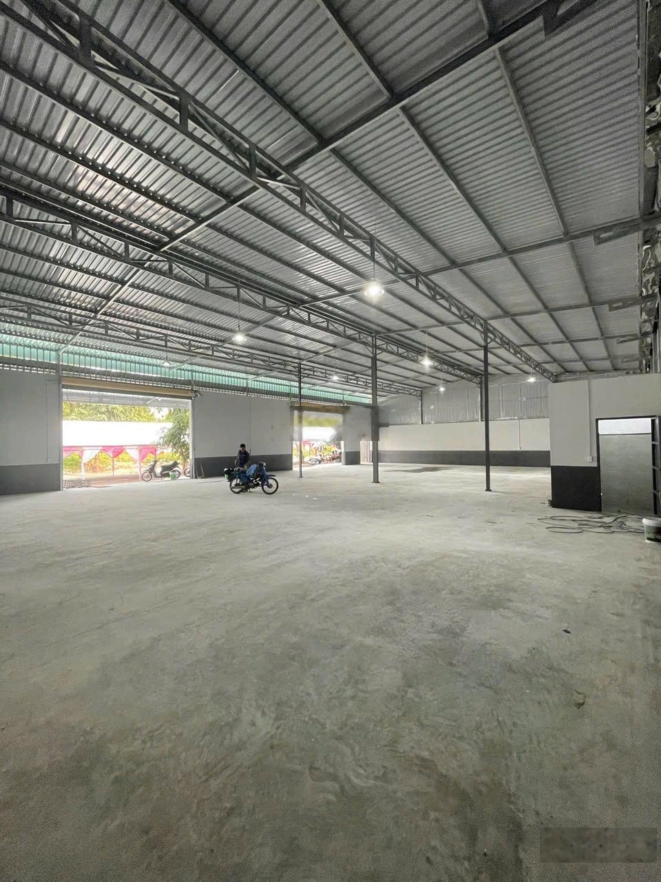Chủ gởi cho thuê kho 500m² sát KCN VSIP 2 gần chợ Phú Chánh - mặt tiền rộng 25m