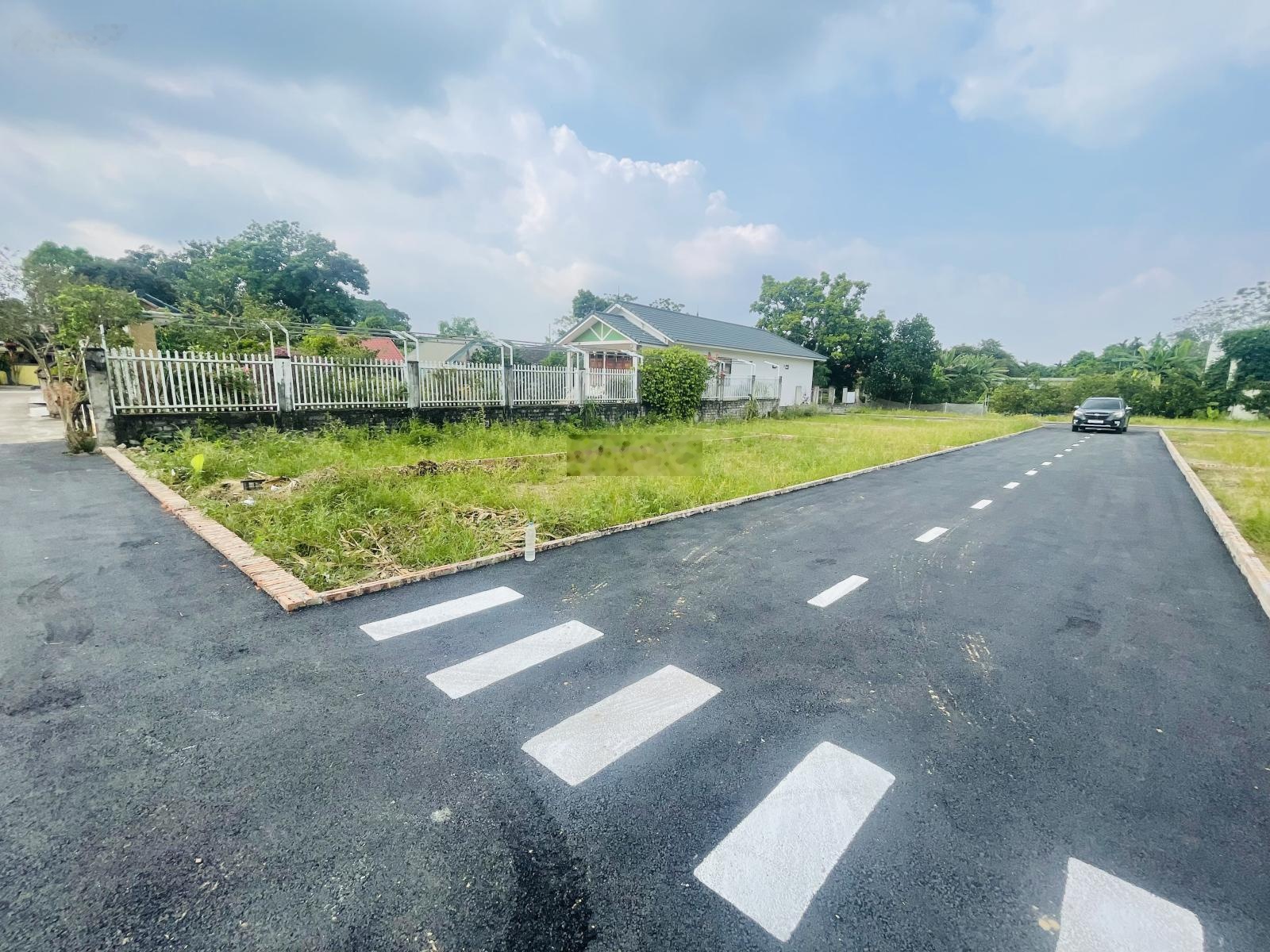 Bán nhanh lô góc 100m2 phường Kim Sơn (thị xã Sơn Tây) giá đầu tư