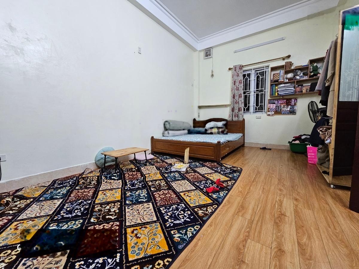 Sốc! Nhà Xuân Thủy lô góc, mặt ngõ, 2 thoáng, dân xây tâm huyết, sổ đẹp, KD nhỏ 35m2*5 tầng*4 ngủ