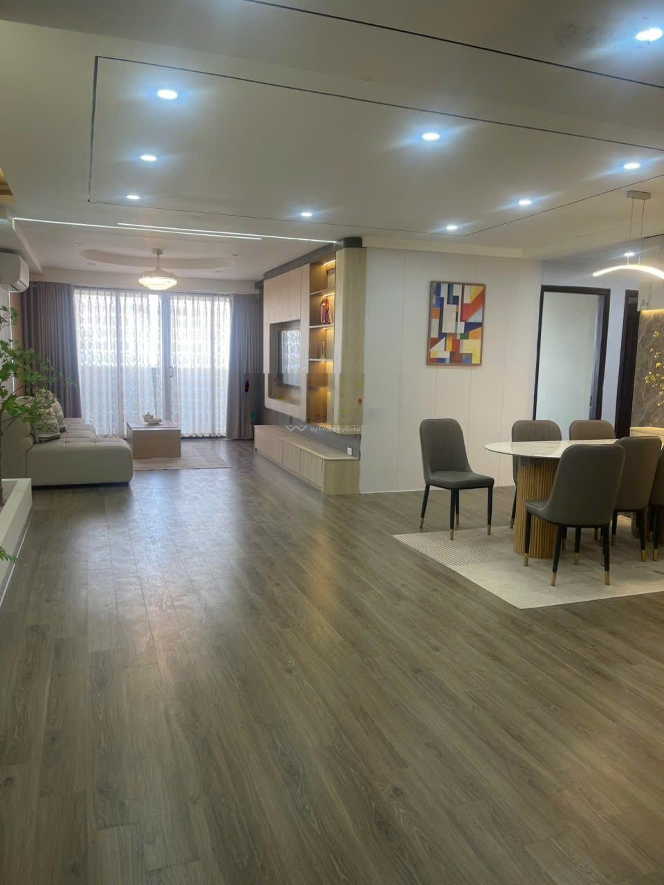 Siêu hiếm! Chính chủ bán căn góc Rivera Park 92m² Ban công Đông Nam, full nội thất, giá 12 tỷ